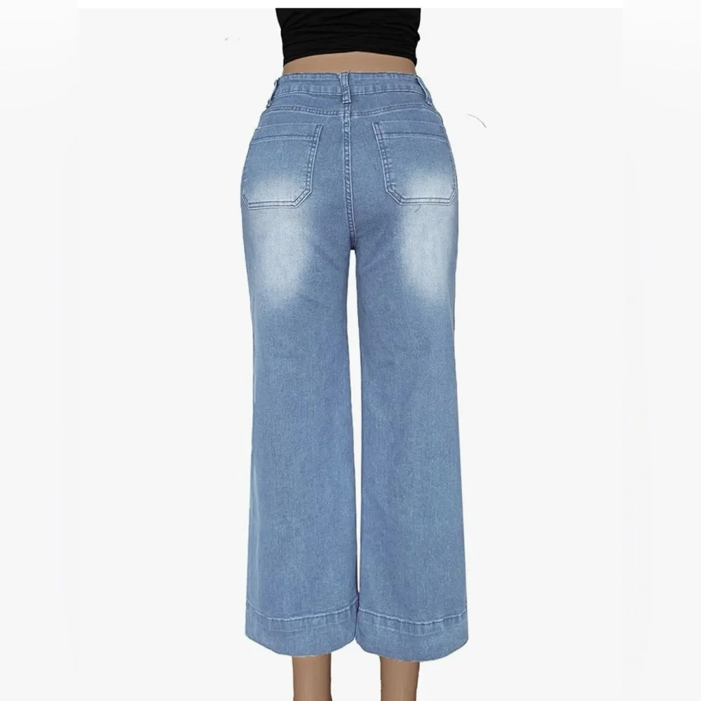 Wide Leg High Waist Loose Fit with Patch Pocket Flared Light Blue Jeans